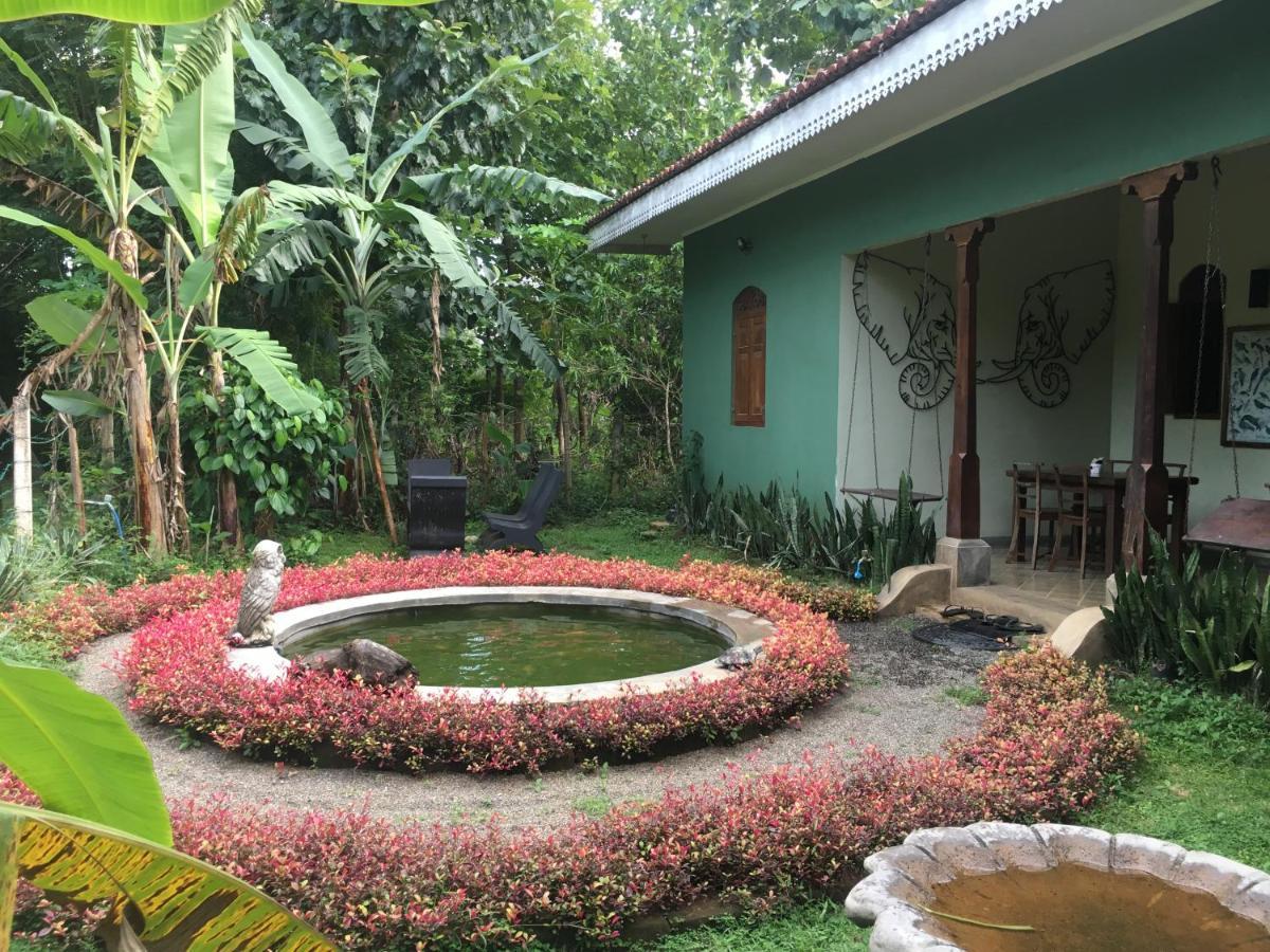 Owls Nest Hotel Udawalawe Exterior photo